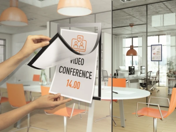 Durable rammer og presentasjonsmateriell