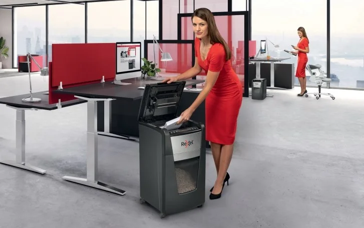 Bilde av ett kontor som viser 3 makuleringsmaskiner