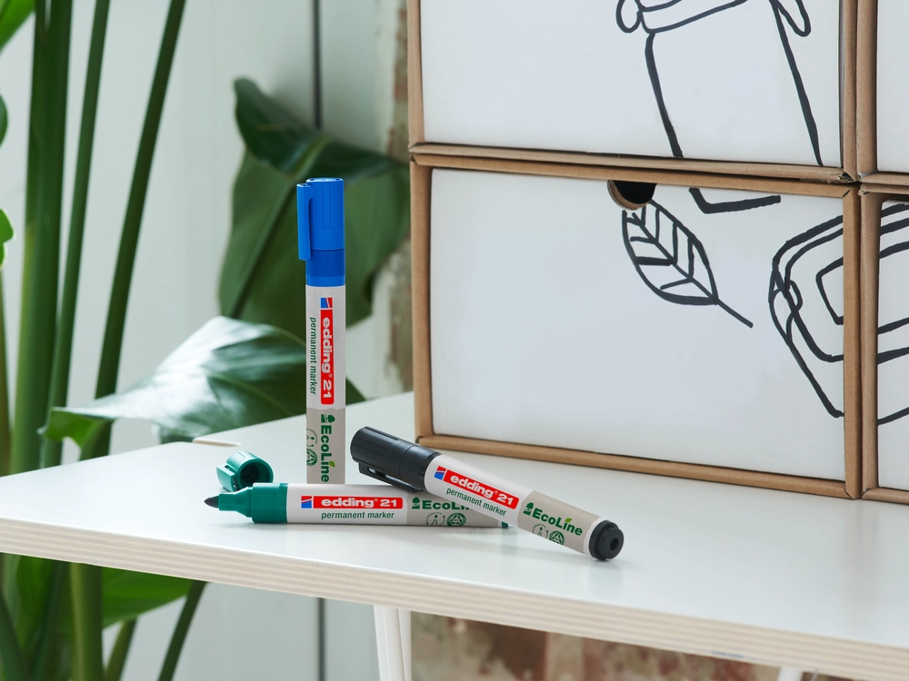 Edding ecoline penner.