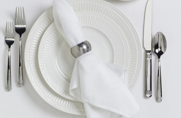 Servise på ett bord