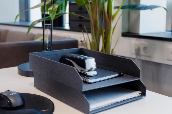 Brevkurv med stiftemaskin