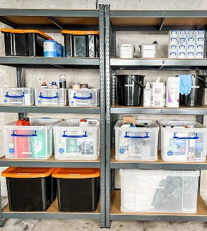 Ett perlebrett og perler fra playbox