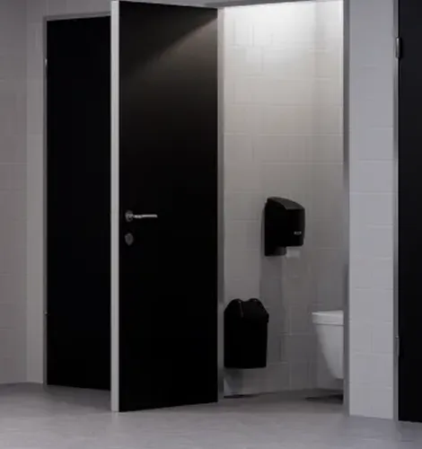 Diverse hygieneløsninger fra Katrin på et toalett